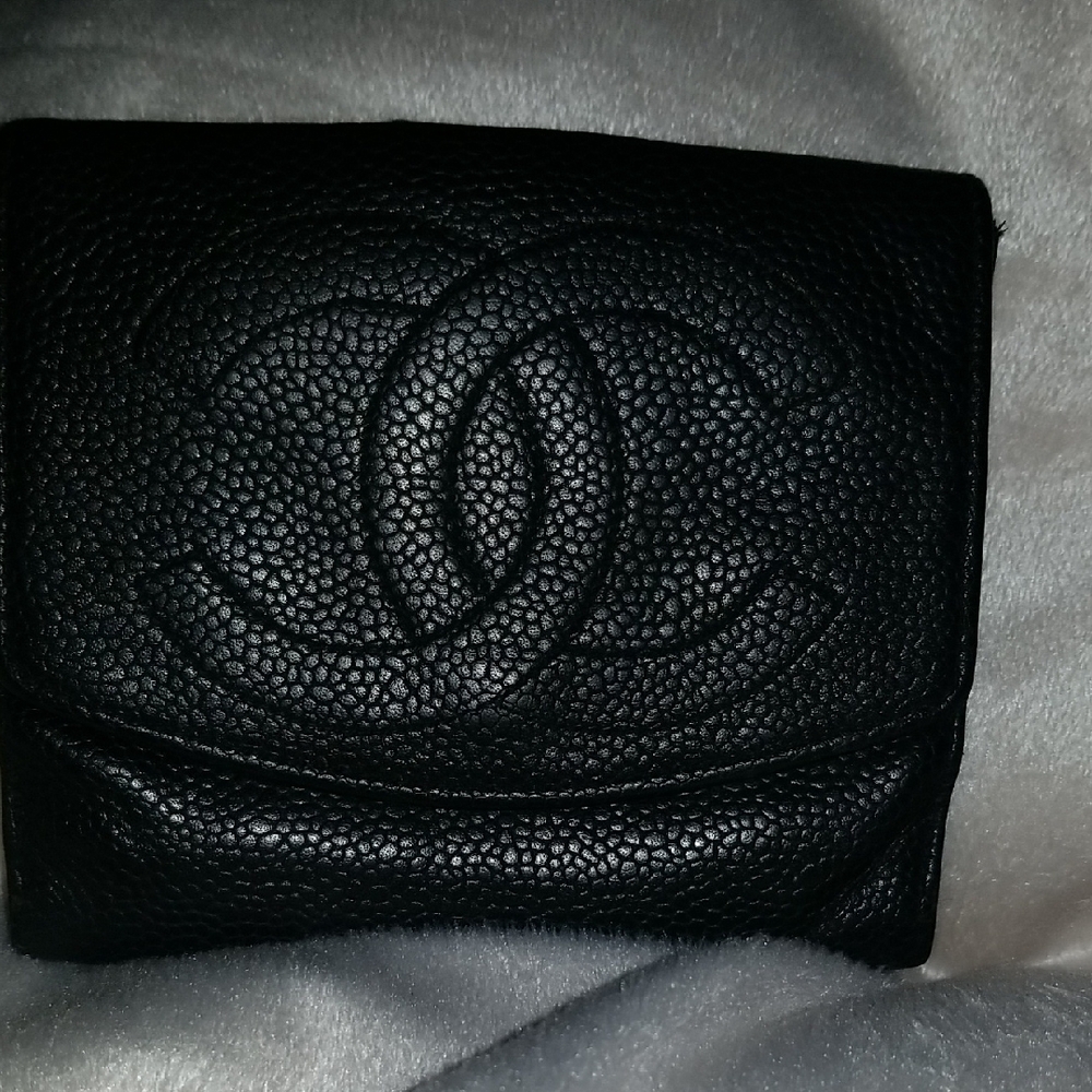 CHANEL Cavier CC Compact French Black Leather Wallet